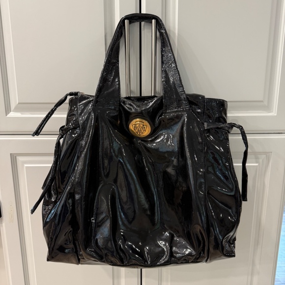 Gucci Black Patent Hysteria Handbag - Picture 2 of 14